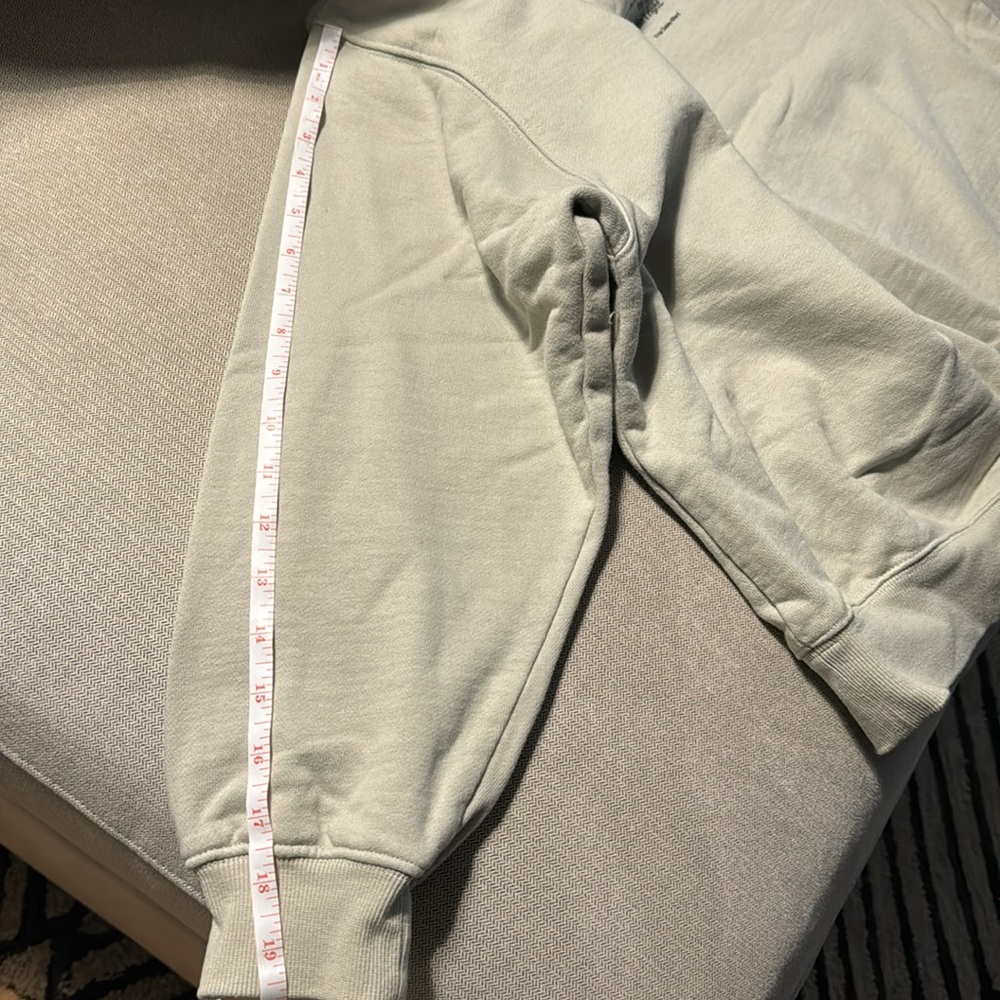 H&M Oversized Sweatshirt - Picture 9 of 9
